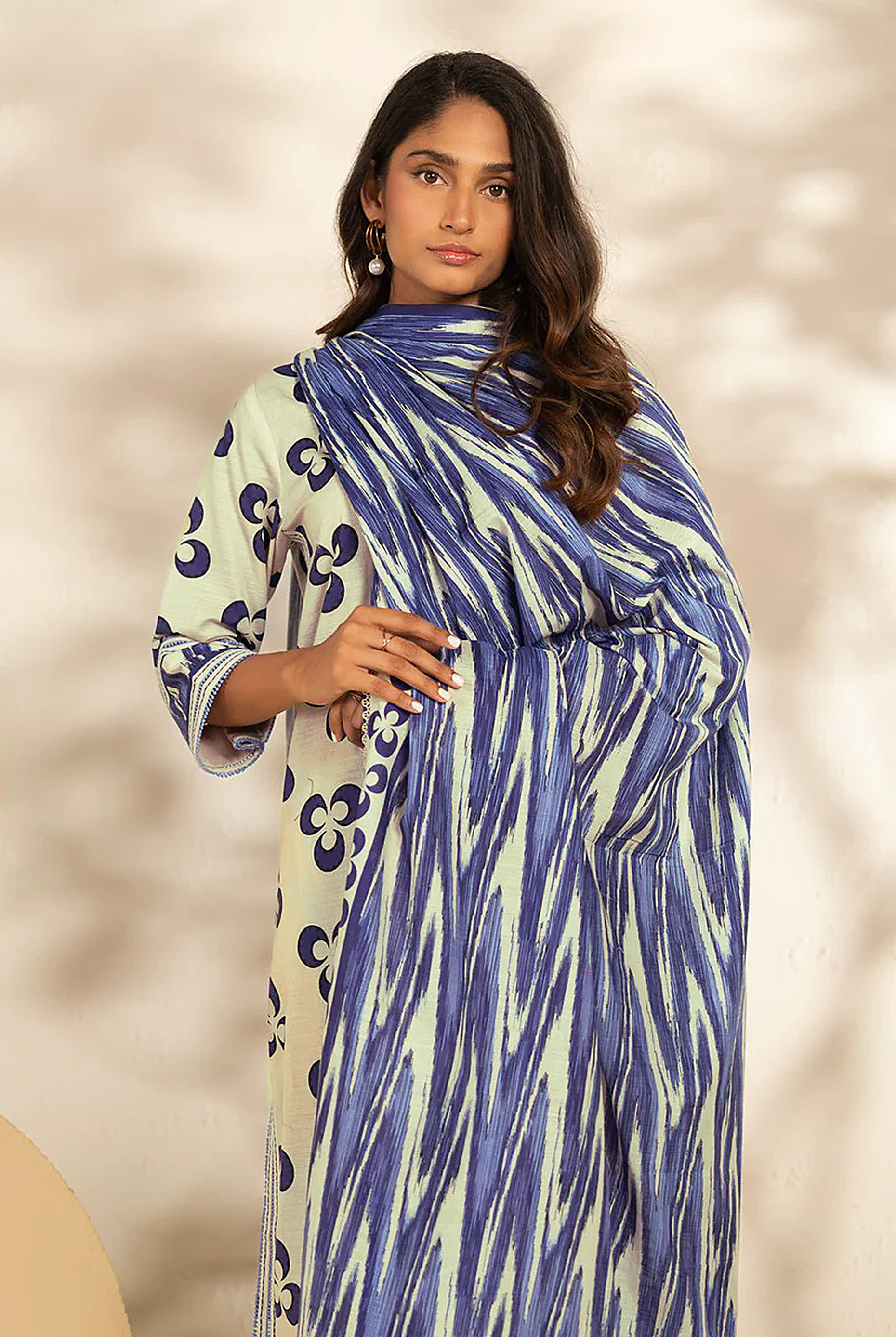 alkaram winter khaddar