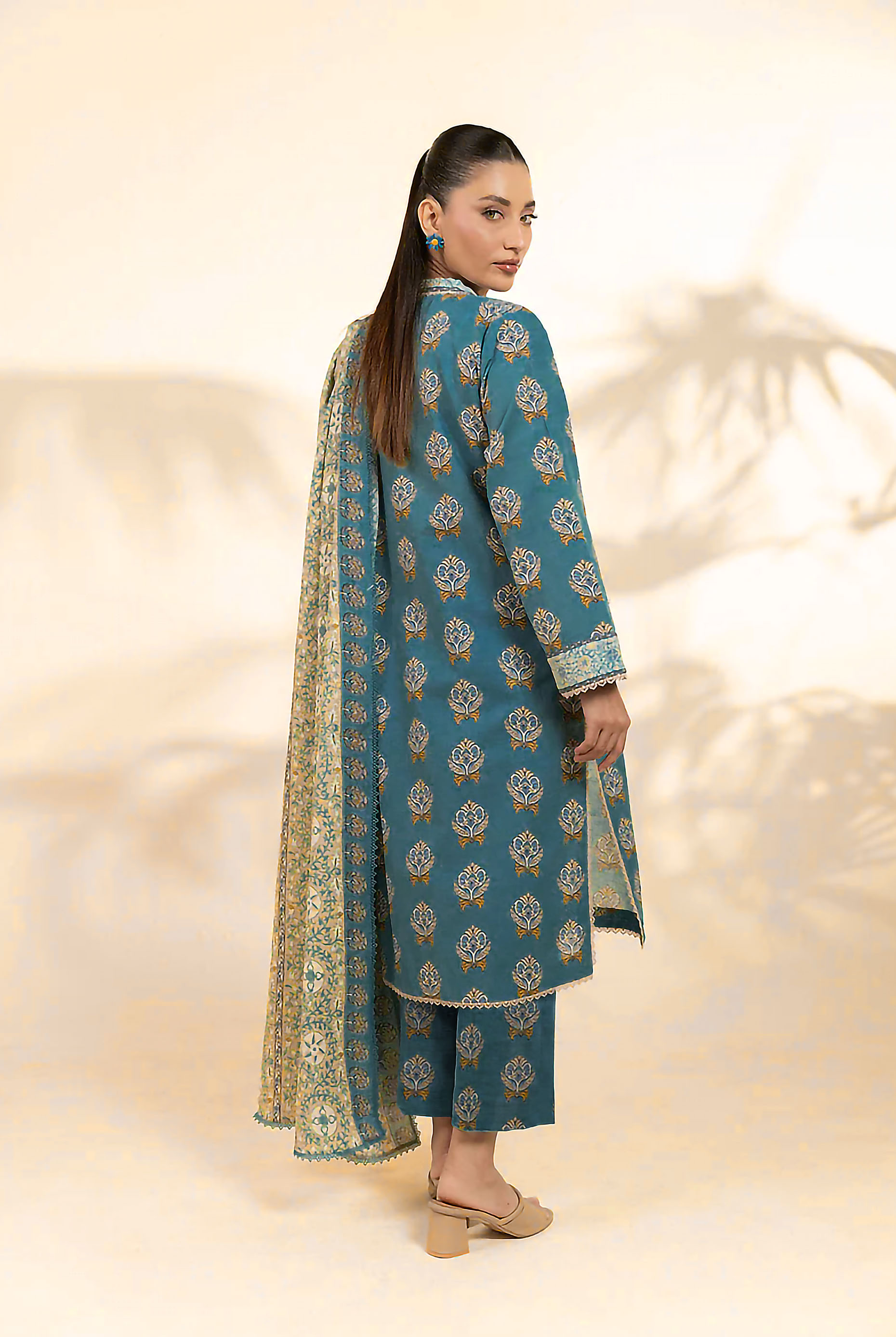 alkaram winter khaddar