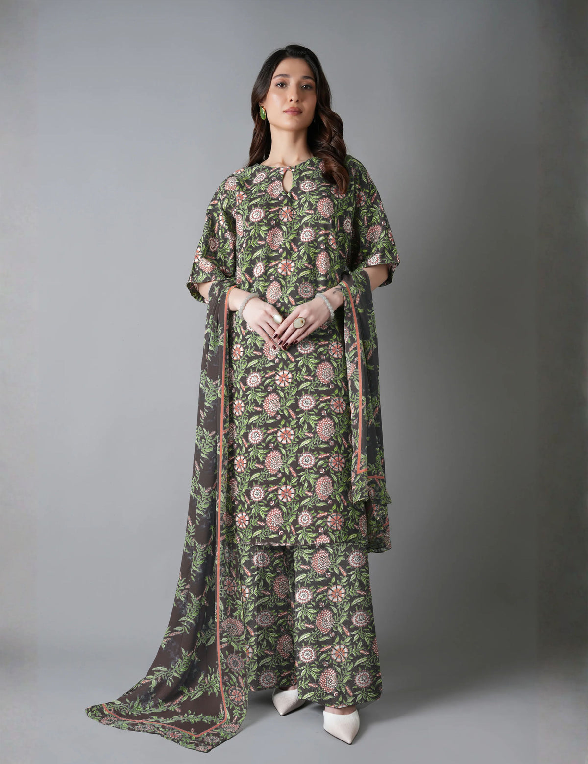 bareeze untitched linen
