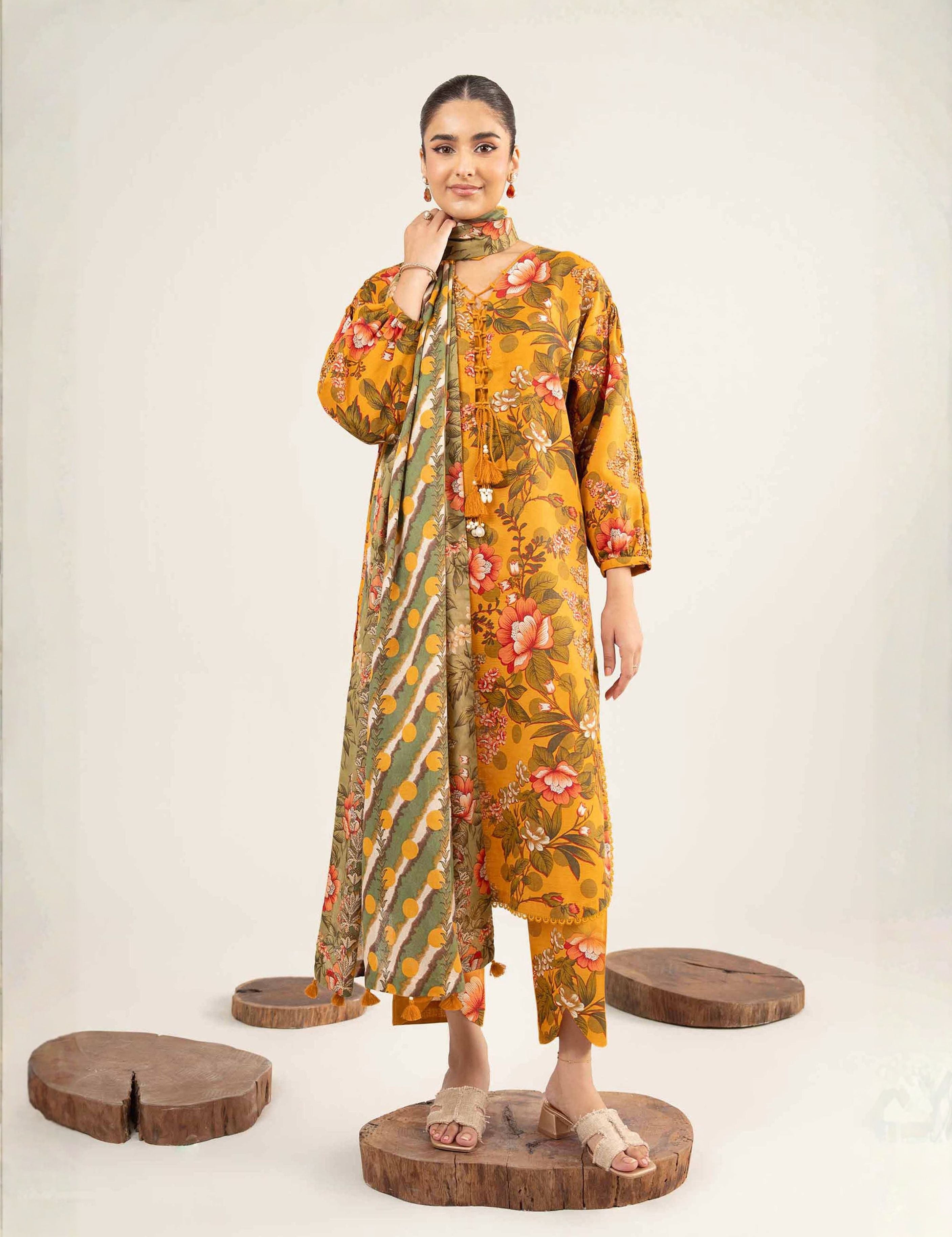Nishat Unstitched Printed Khaddar 3-Pc