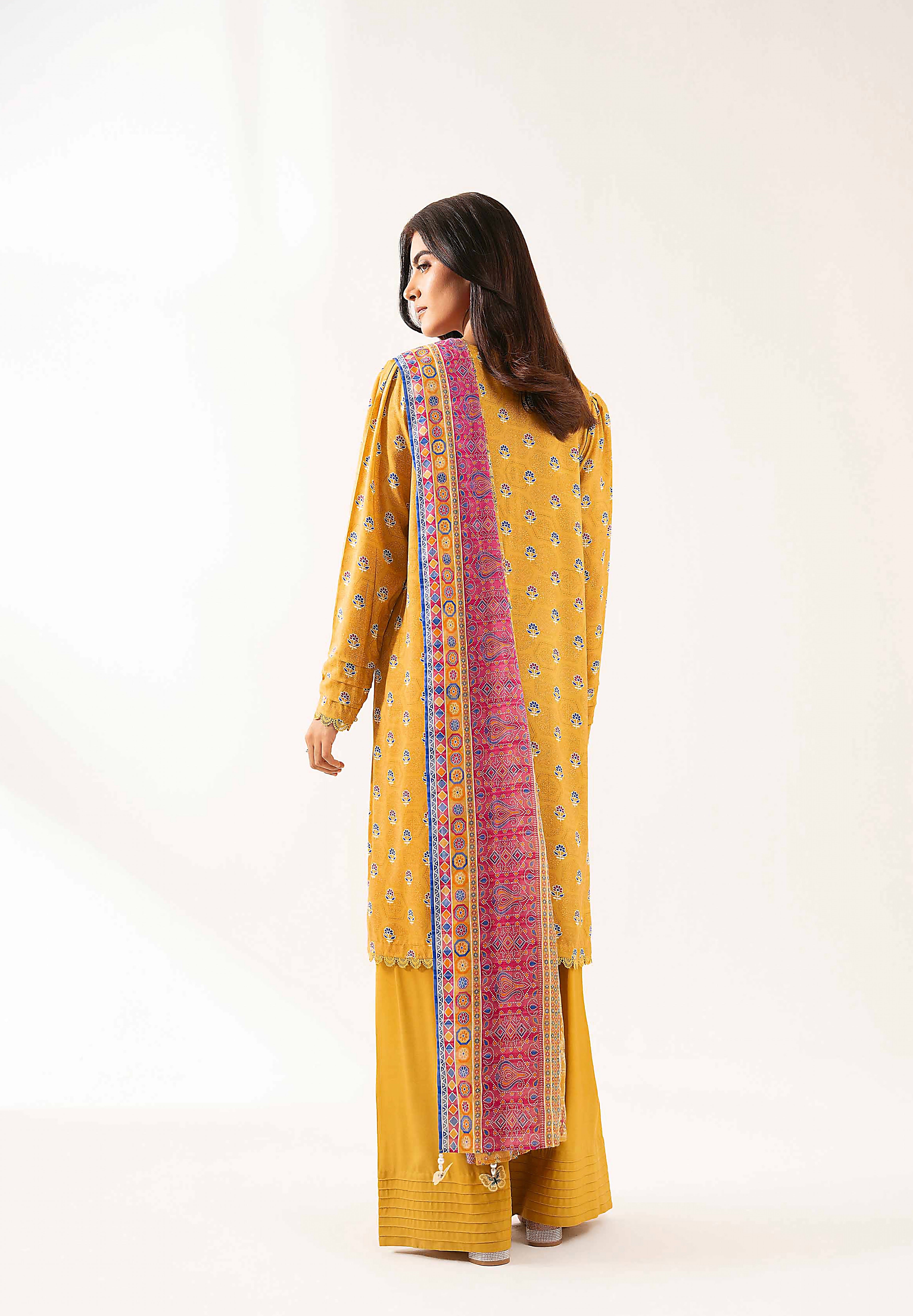 nishat linen 3pc