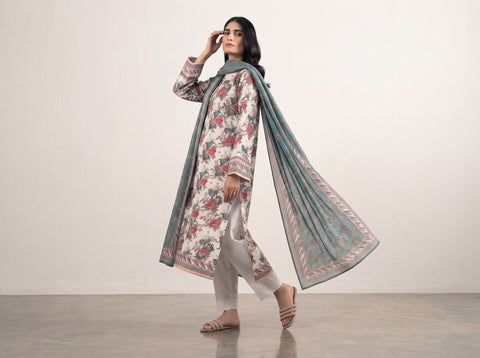 Unstitched Sapphire Printed Khaddar 3-Pc V8121D