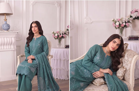 Set of Munarq by Nisha Designer V-2635