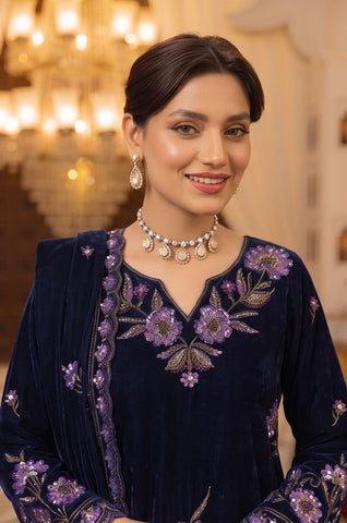Zarmeen Emaan Premium Velvet Suit ZE-966 2