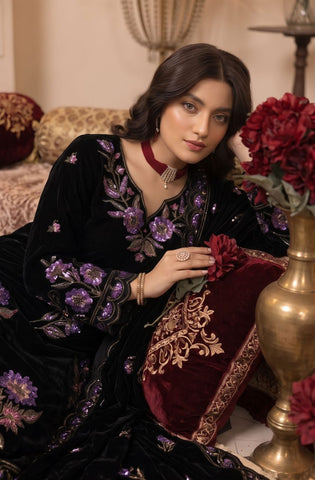 Zarmeen Emaan Premium Velvet Suit ZE-966 3