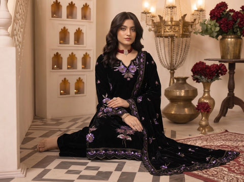 Zarmeen Emaan Premium Velvet Suit ZE-966 3