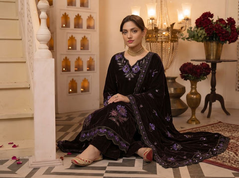 Zarmeen Emaan Premium Velvet Suit ZE-966 6