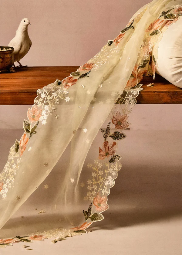 Lawn 3PC Zarmeen & Emaan Premium Code: 643 - Image 7