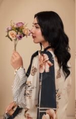 Embroidered lawn 3pc Vol 6025 - Image 3